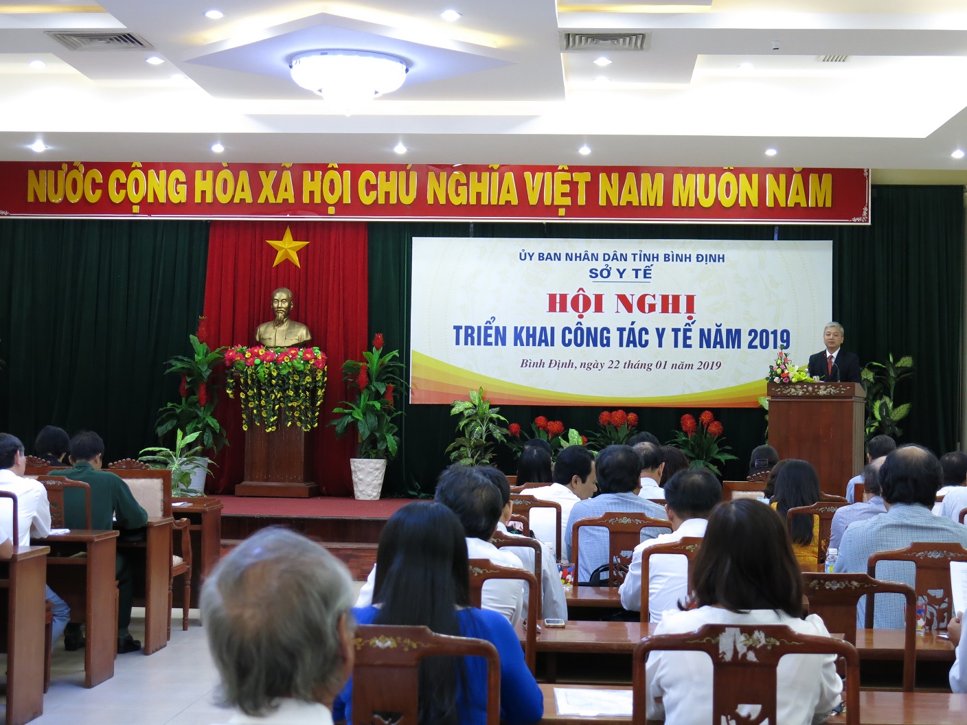 Ông Lê Quang Hùng, Giám đốc Sở Y tế đang phát biểu trong Hội nghị