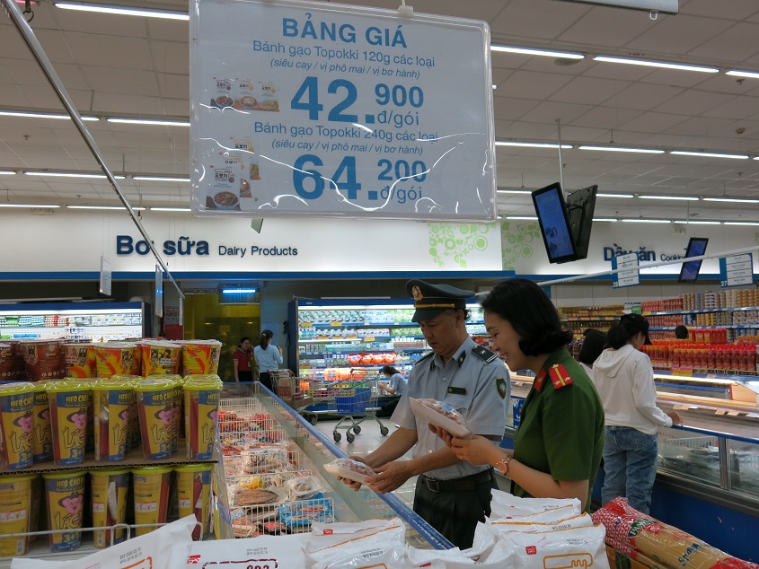 Hinh kiem tra ATTP Thang hanh dong 2