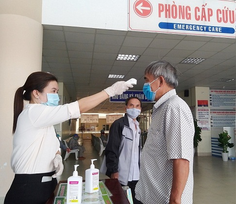BVĐK tỉnh Bình Định tiếp nhận sàng lọc, cách ly điều trị người mắc/nghi mắc Covid-19 (Ảnh Thùy Vy)