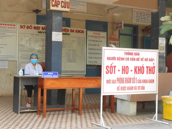 Hình 2 Giám sát công tác phòng chống dịch COVID 19 tại huyện Tuy Phước