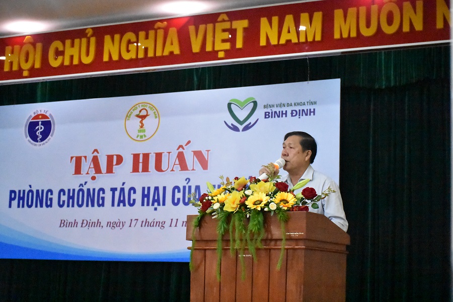 Ông Nguyễn Văn Trung, Phó giám đốc Sở Y tế khai mạc lớp tập huấn (ảnh Xuân Phước)