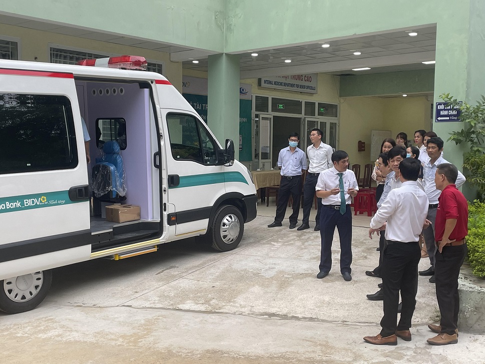 đại biểu thăm quan