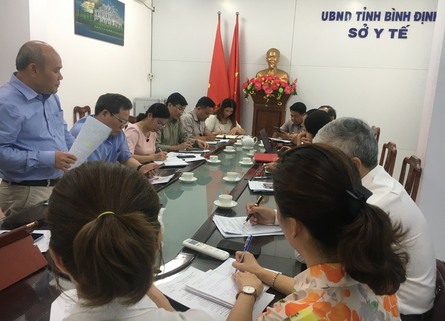 Ông Phạm Dân, Trưởng Đoàn kiểm tra, phát biểu tại buổi kiểm tra (Ảnh Thu Hiền)