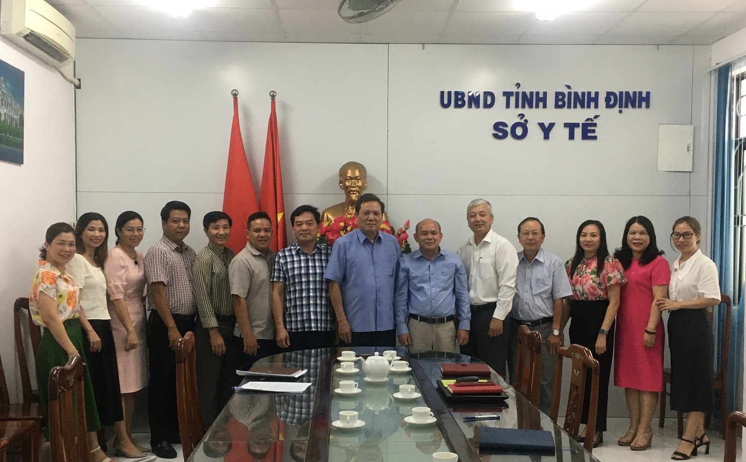 Đoàn Kiểm tra và Sở Y tế tại buổi kiểm tra. (Ảnh Thu Hiền)