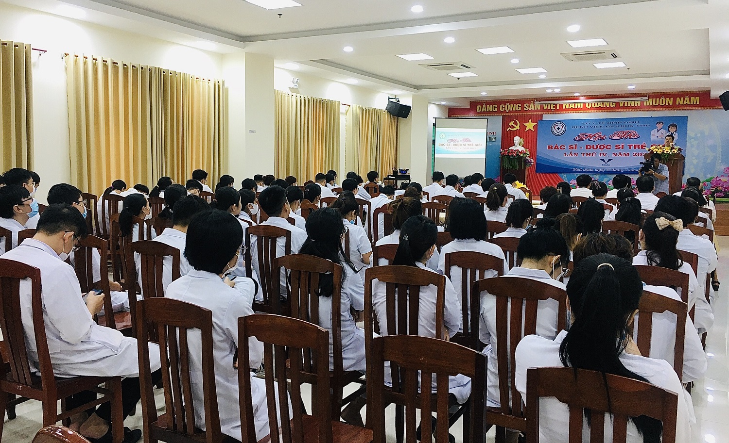 Toàn cảnh hội thi (Ảnh Thu Hiền)