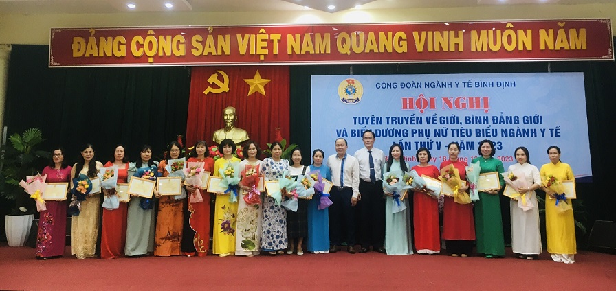HINH DAI HOI 2222